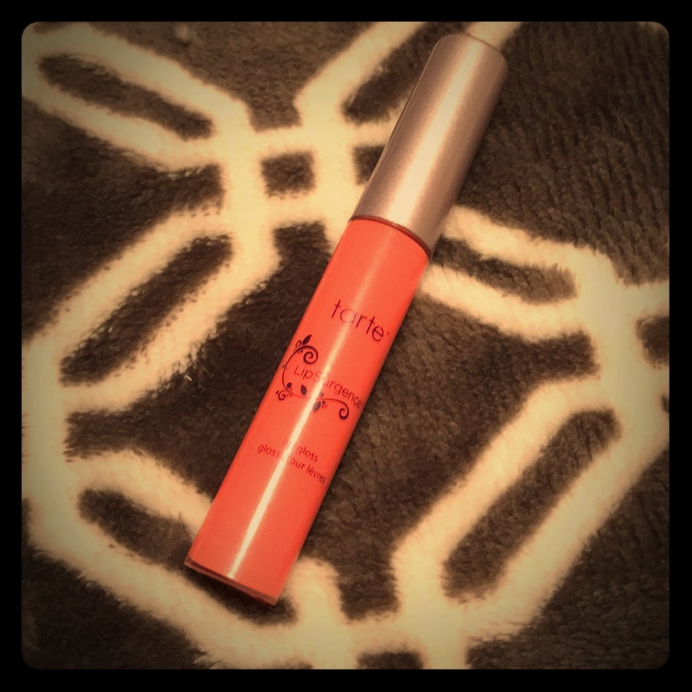 tarte LipSurgence lipgloss in the shade: Joy